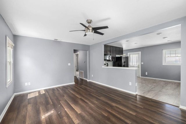1409 Salem ROAD, La Crosse, WI 54603