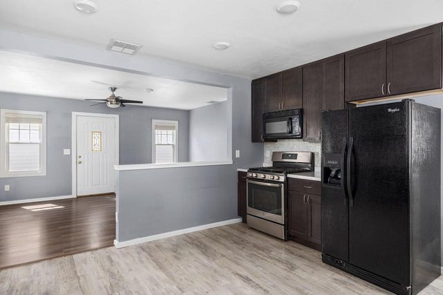 1409 Salem ROAD, La Crosse, WI 54603