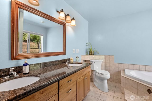 10135 Stedman Road SE, Olympia, WA 98513