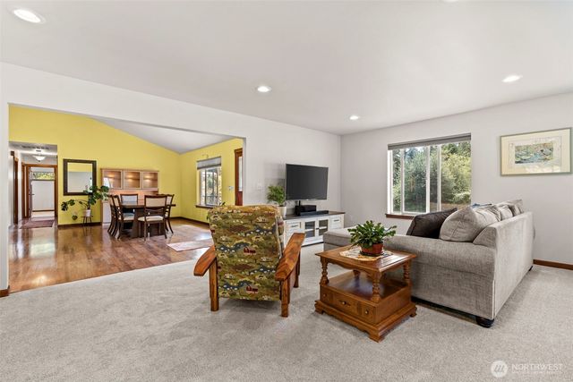 10135 Stedman Road SE, Olympia, WA 98513