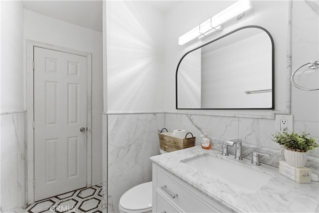 2426 Marty, Santa Ana, CA 92706