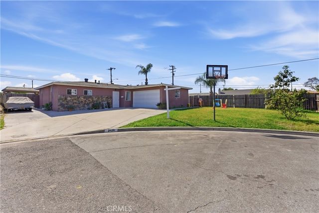 2426 Marty, Santa Ana, CA 92706