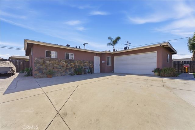 2426 Marty, Santa Ana, CA 92706