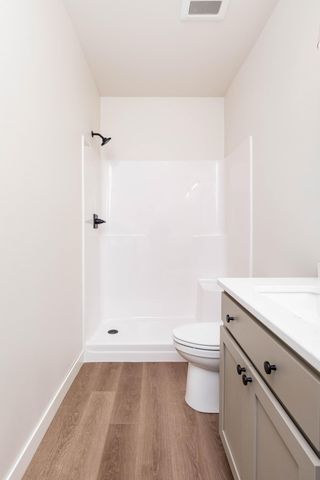 6759 66th Avenue S, Horace, ND 58047