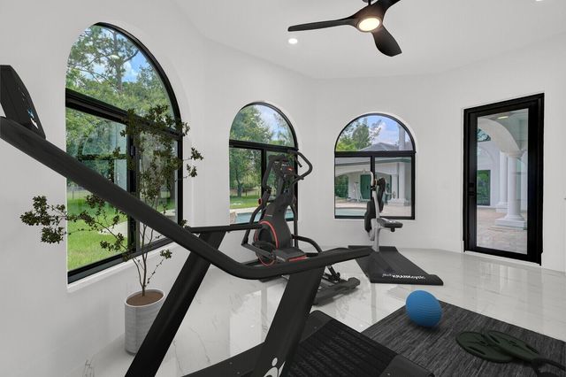 6041 NW 84th Terrace, Parkland, FL 33067