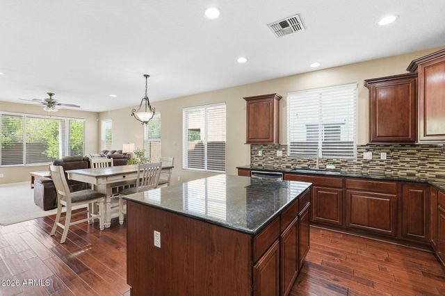 5139 W SWEET IRON Pass, Phoenix, AZ 85083