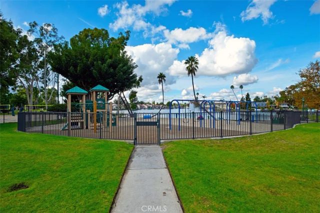 21485 Camino Trebol, Lake Forest, CA 92630