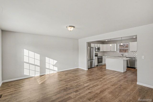 309 Samantha Way, Rose Township, MI 48350