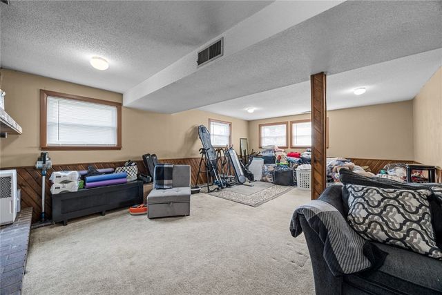 2003 9th Street Place, Coralville, IA 52241