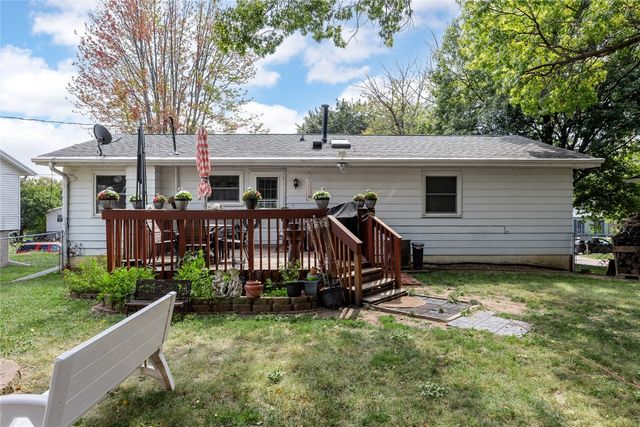 2003 9th Street Place, Coralville, IA 52241