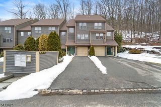 42 Lexington Ln E, West Milford Twp., NJ 07480