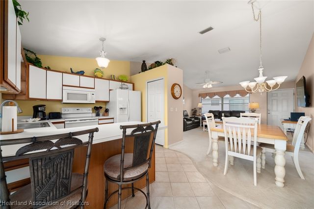 1100 Villaway W, Sebring, FL 33876