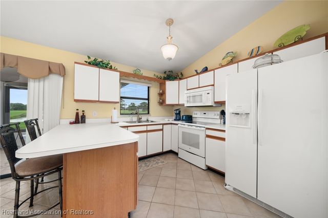 1100 Villaway W, Sebring, FL 33876