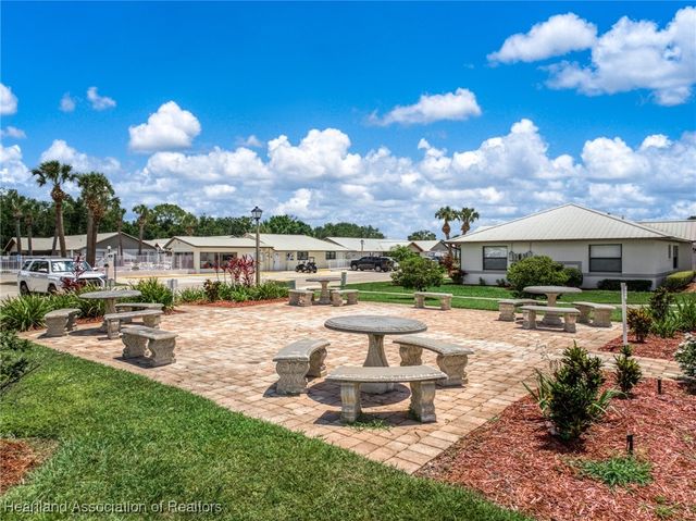 1100 Villaway W, Sebring, FL 33876