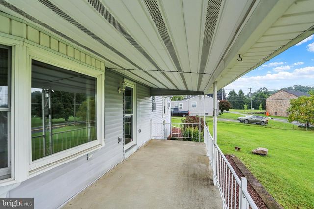 36 ANTIETAM RD, Temple, PA 19560