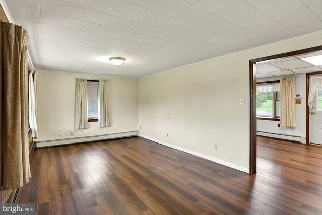 36 ANTIETAM RD, Temple, PA 19560