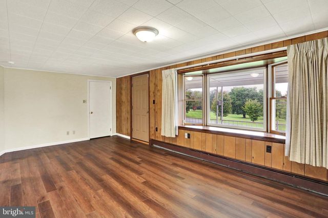 36 ANTIETAM RD, Temple, PA 19560