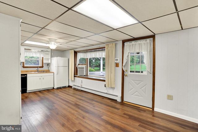 36 ANTIETAM RD, Temple, PA 19560