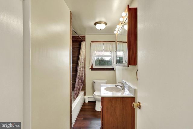 36 ANTIETAM RD, Temple, PA 19560