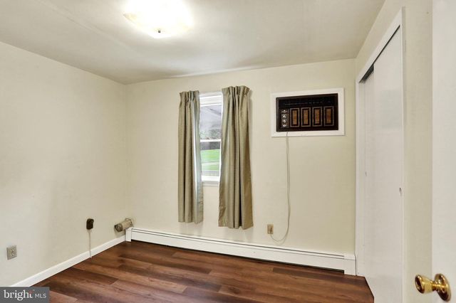 36 ANTIETAM RD, Temple, PA 19560