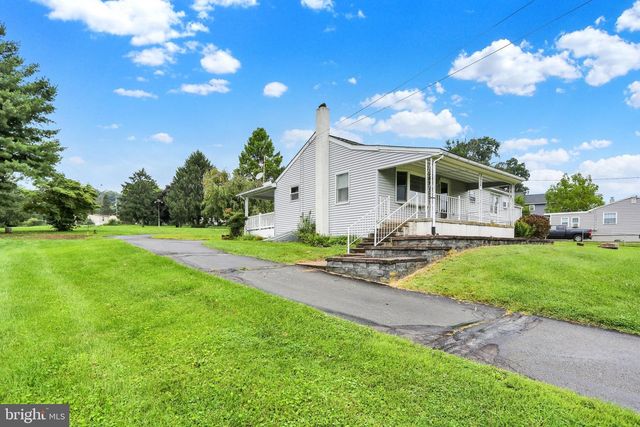 36 ANTIETAM RD, Temple, PA 19560