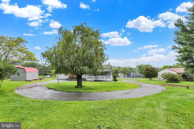 36 ANTIETAM RD, Temple, PA 19560