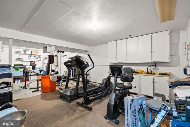 1207 TOWLSTON RD, Great Falls, VA 22066