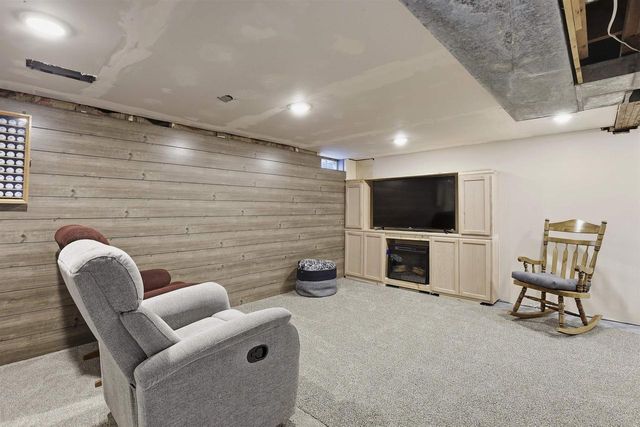 751 MADISON STREET, Neenah, WI 54956