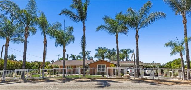 19345 Warren, Riverside, CA 92508