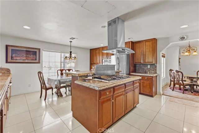 19345 Warren, Riverside, CA 92508