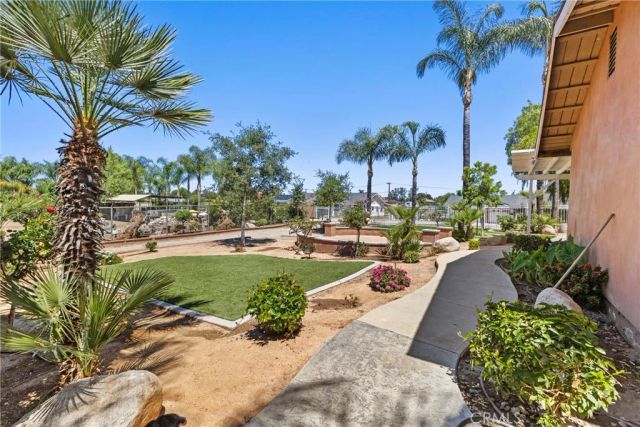 19345 Warren, Riverside, CA 92508