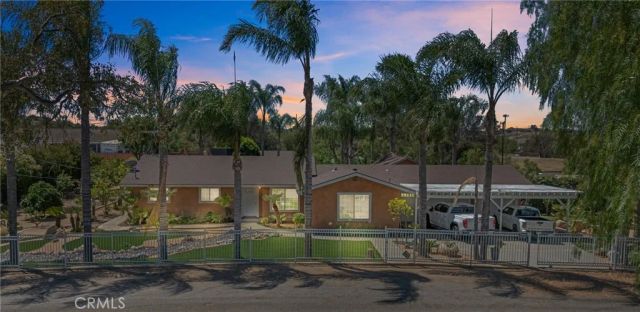 19345 Warren, Riverside, CA 92508