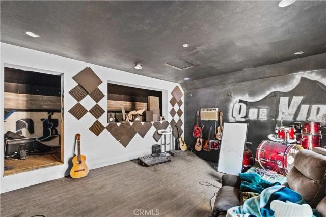 19345 Warren, Riverside, CA 92508