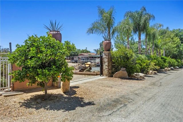 19345 Warren, Riverside, CA 92508
