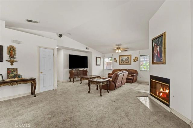 19345 Warren, Riverside, CA 92508
