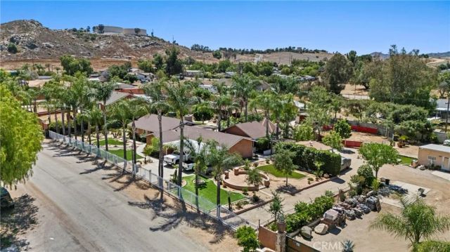 19345 Warren, Riverside, CA 92508