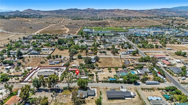 19345 Warren, Riverside, CA 92508