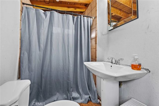 19345 Warren, Riverside, CA 92508