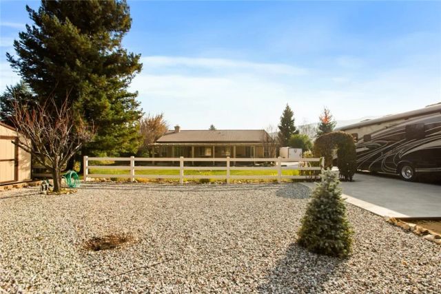 38808 Finch, Yucaipa, CA 92399