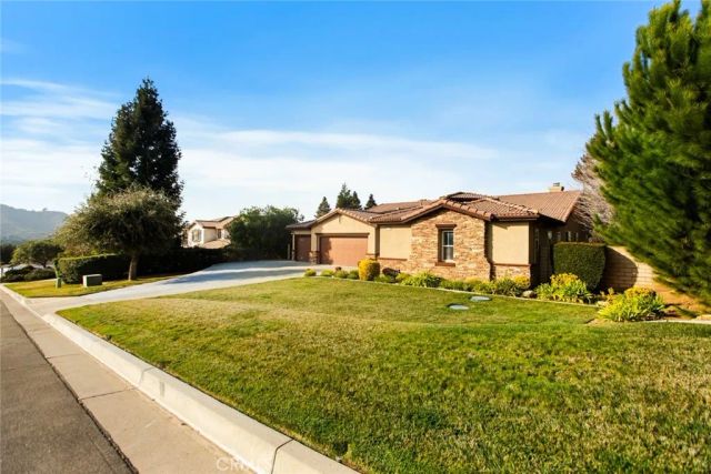 38808 Finch, Yucaipa, CA 92399