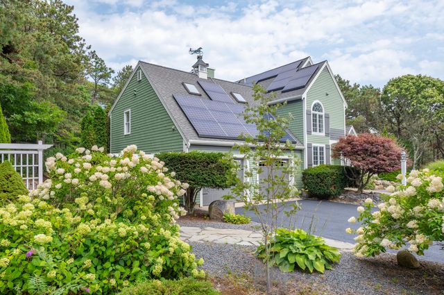 34 Polaris Drive, Mashpee, MA 02649