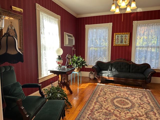 71 Highland Street, Amesbury, MA 01913