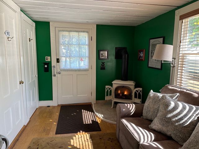 71 Highland Street, Amesbury, MA 01913