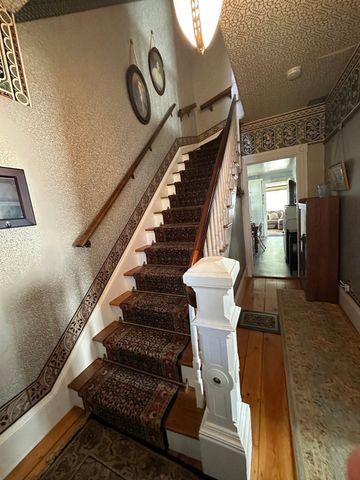 71 Highland Street, Amesbury, MA 01913