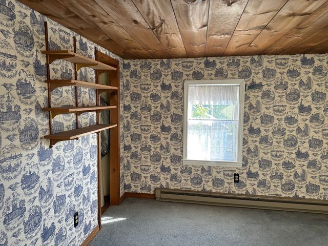 71 Highland Street, Amesbury, MA 01913
