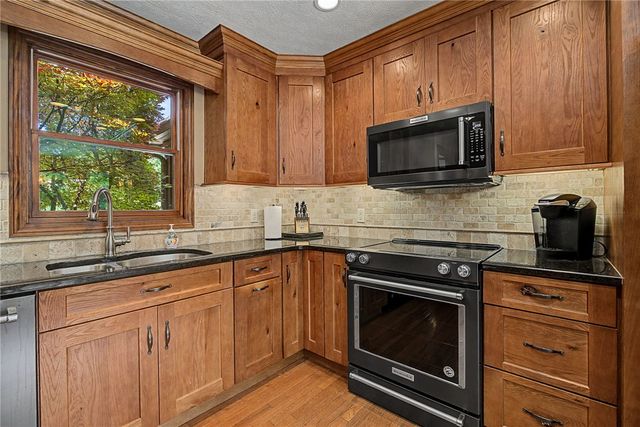 860 Scenic Knoll, Tipp City, OH 45371