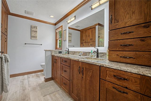 860 Scenic Knoll, Tipp City, OH 45371