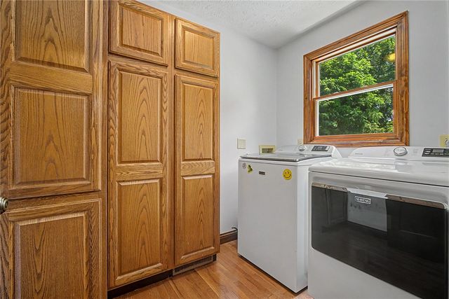 860 Scenic Knoll, Tipp City, OH 45371
