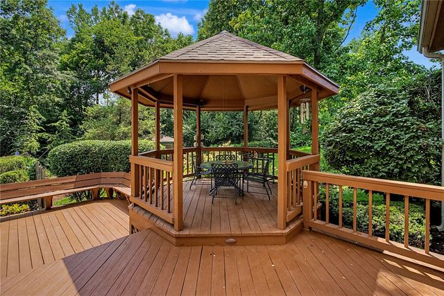 860 Scenic Knoll, Tipp City, OH 45371