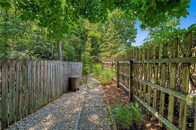860 Scenic Knoll, Tipp City, OH 45371